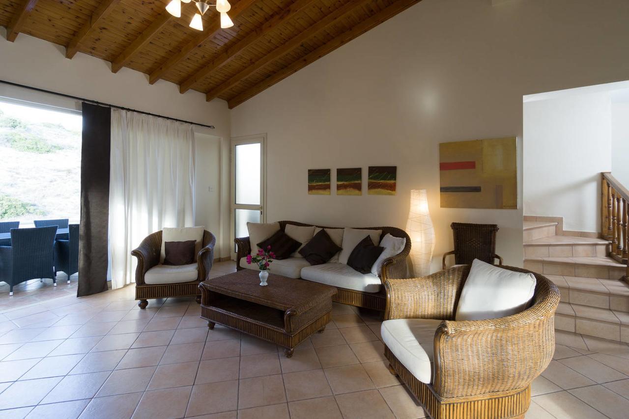 Amoroza Villa 皮斯索里 外观 照片